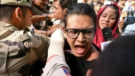 দিল্লিতে এবার নেহা বোরাকে আটক করল পুলিশ
